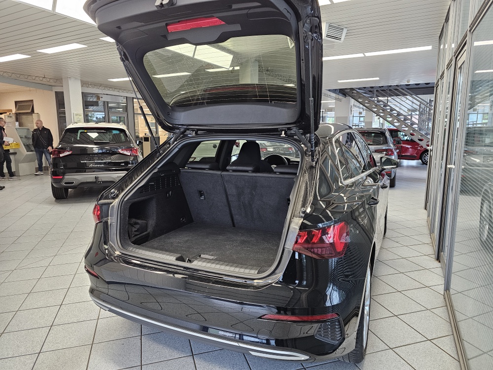 Audi A3 Sportback  bei Hoffmann Automobile in Wolfsburg kaufen und sofort mitnehmen - Bild 2