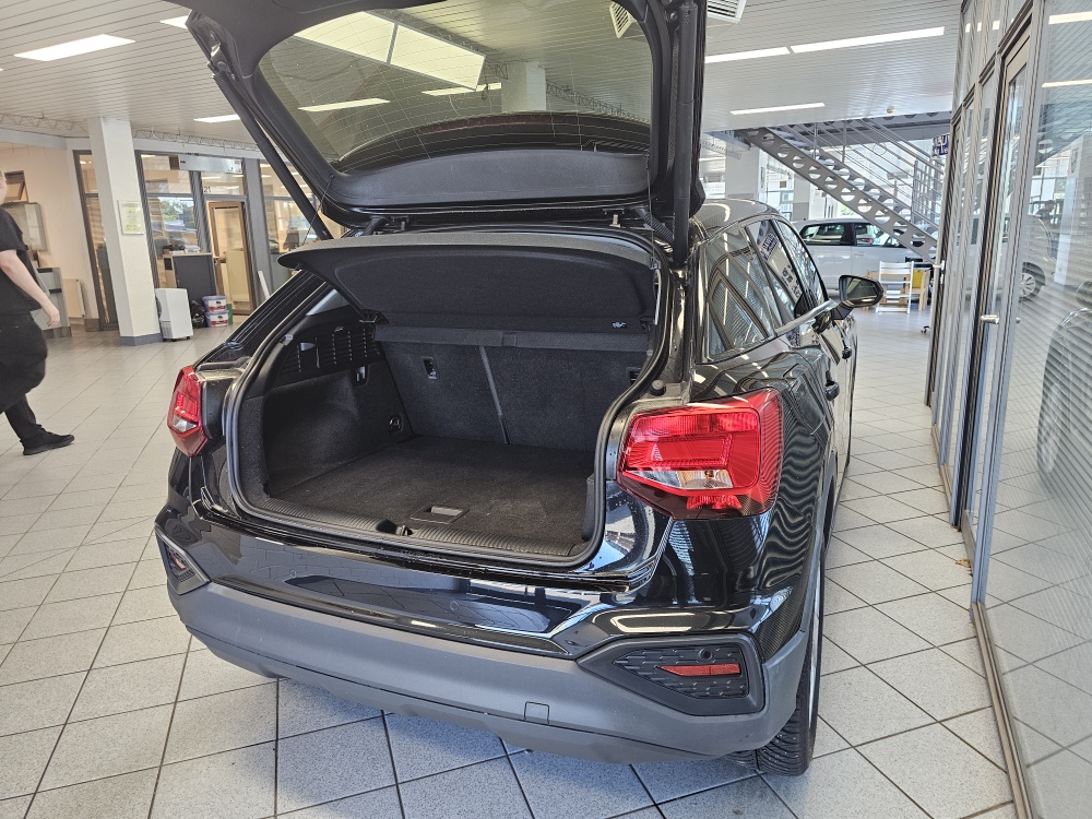 Audi Q2  bei Hoffmann Automobile in Wolfsburg kaufen und sofort mitnehmen - Bild 2