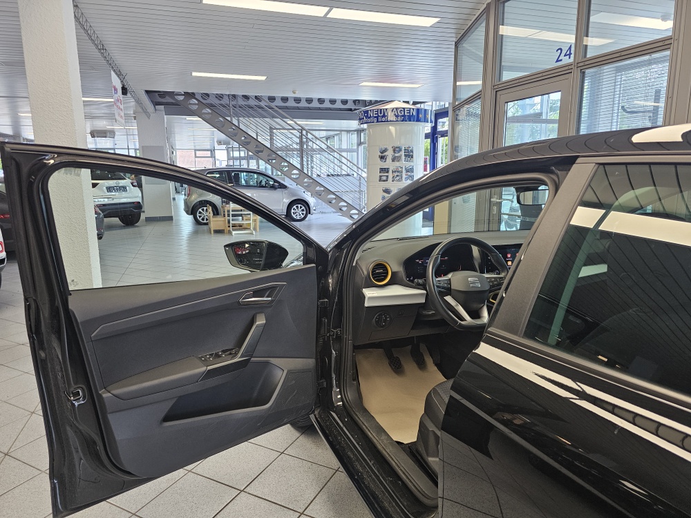 Seat Ibiza  bei Hoffmann Automobile in Wolfsburg kaufen und sofort mitnehmen - Bild 16