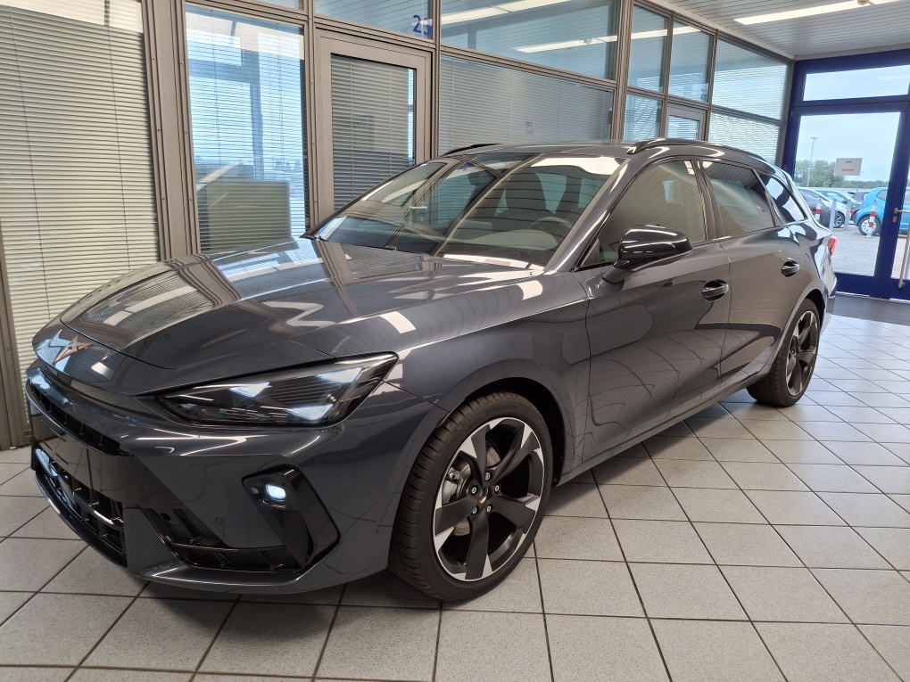 Cupra Leon Sportstourer  für nur 31.950,- € bei Hoffmann Automobile in Wolfsburg kaufen und sofort mitnehmen