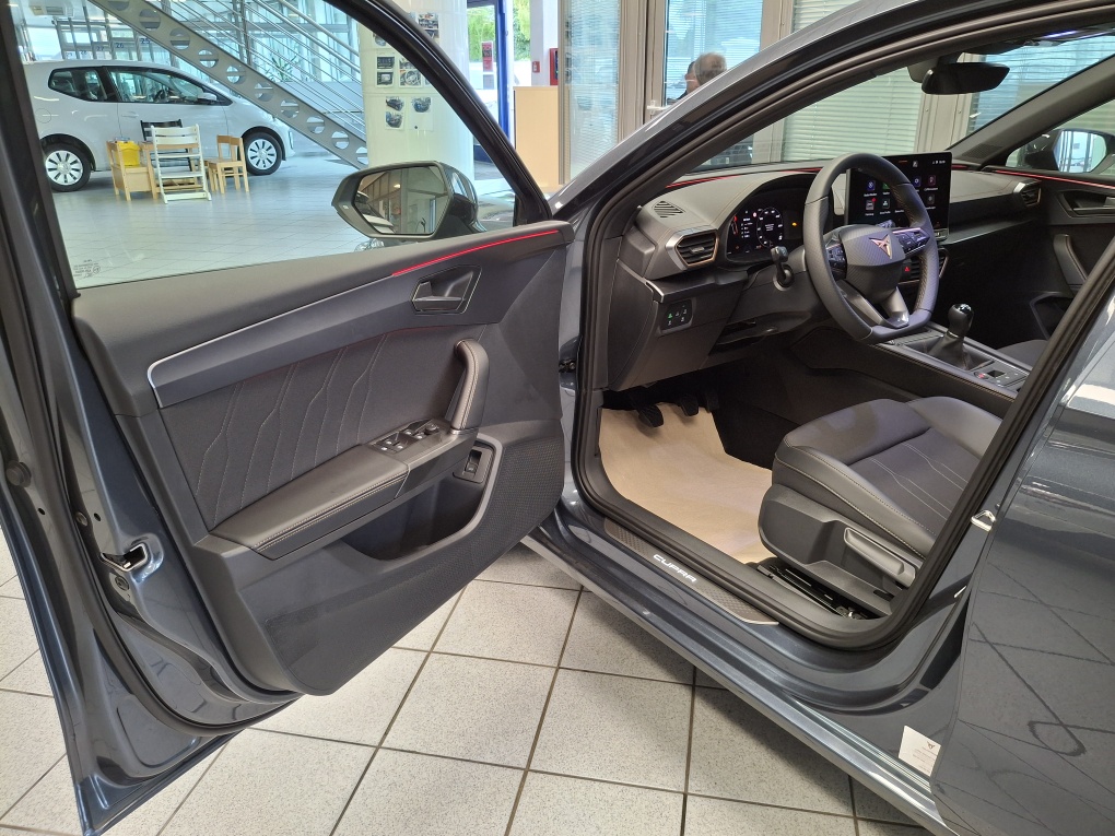 Cupra Leon Sportstourer  bei Hoffmann Automobile in Wolfsburg kaufen und sofort mitnehmen - Bild 28