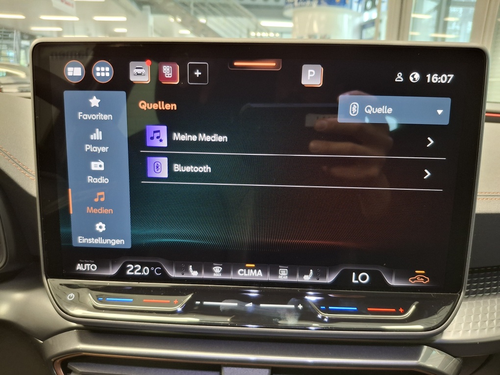 Cupra Leon Sportstourer bei Hoffmann Automobile in Wolfsburg kaufen und sofort mitnehmen - Bild 12