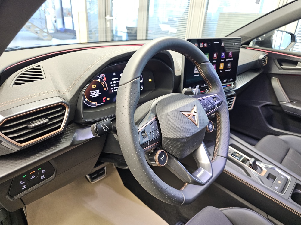 Cupra Leon Sportstourer bei Hoffmann Automobile in Wolfsburg kaufen und sofort mitnehmen - Bild 28