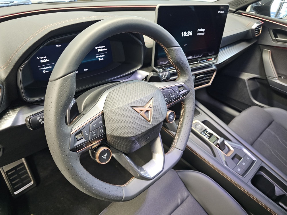 Cupra Leon Sportstourer bei Hoffmann Automobile in Wolfsburg kaufen und sofort mitnehmen - Bild 13