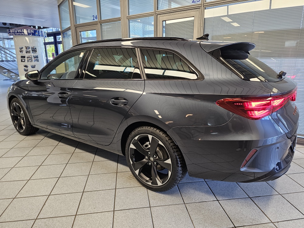 Cupra Leon Sportstourer bei Hoffmann Automobile in Wolfsburg kaufen und sofort mitnehmen - Bild 15