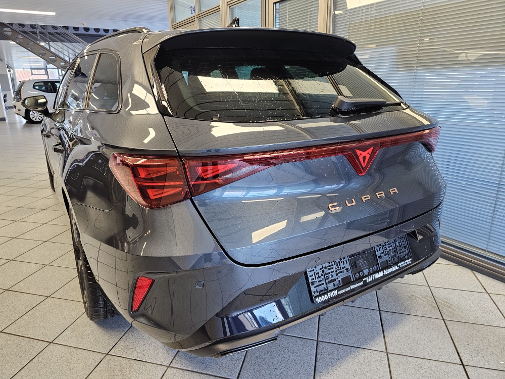Cupra Leon Sportstourer bei Hoffmann Automobile in Wolfsburg kaufen und sofort mitnehmen - Bild 2