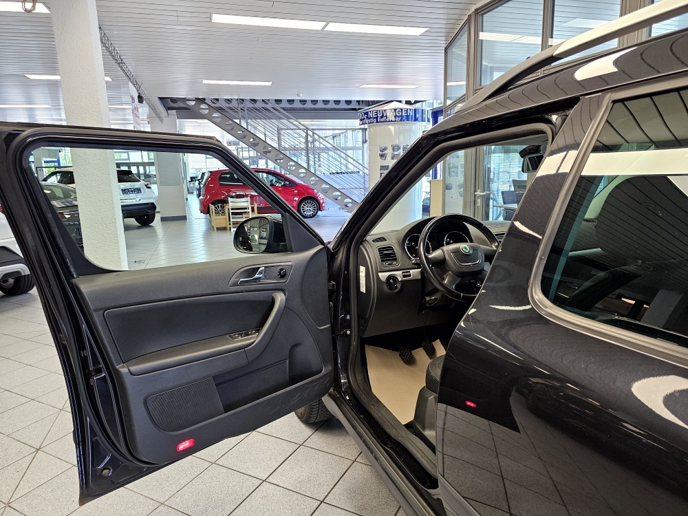 Skoda Yeti  bei Hoffmann Automobile in Wolfsburg kaufen und sofort mitnehmen - Bild 12