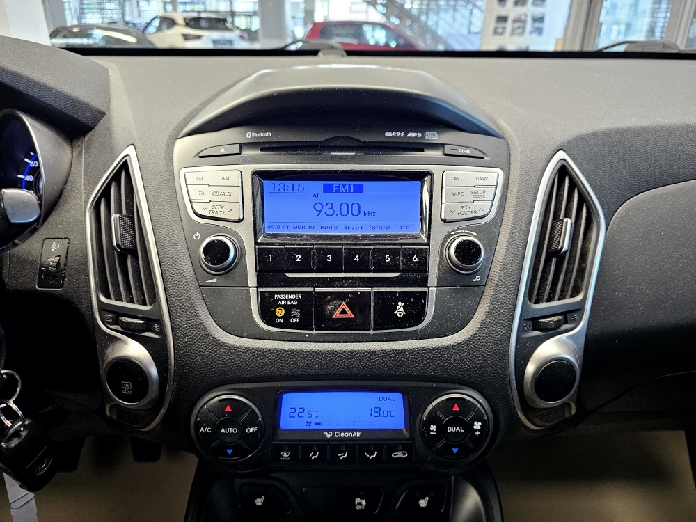 Hyundai ix35  bei Hoffmann Automobile in Wolfsburg kaufen und sofort mitnehmen - Bild 8