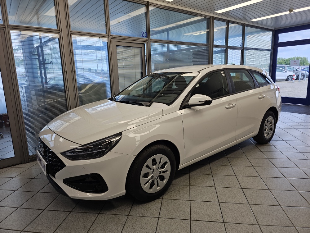 Hyundai i30 Kombi  für nur 20.750,- € bei Hoffmann Automobile in Wolfsburg kaufen und sofort mitnehmen