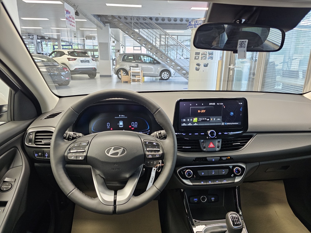 Hyundai i30 Kombi  bei Hoffmann Automobile in Wolfsburg kaufen und sofort mitnehmen - Bild 14