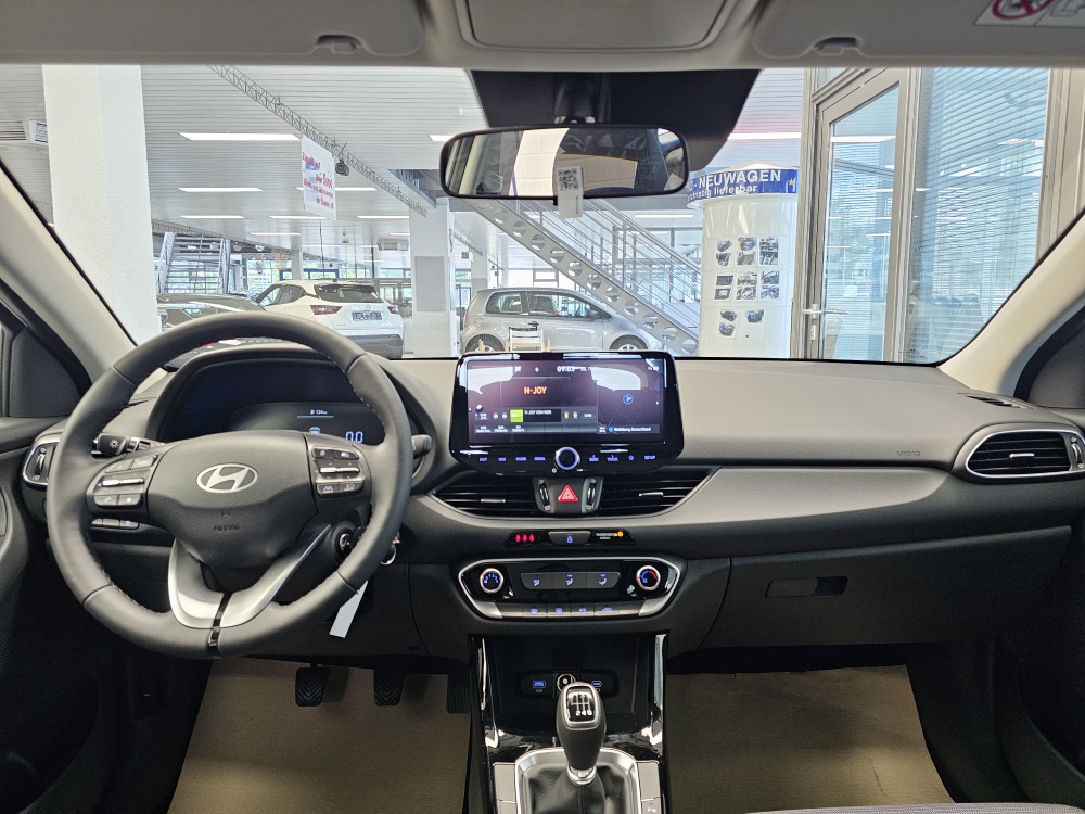 Hyundai i30 Kombi  bei Hoffmann Automobile in Wolfsburg kaufen und sofort mitnehmen - Bild 5