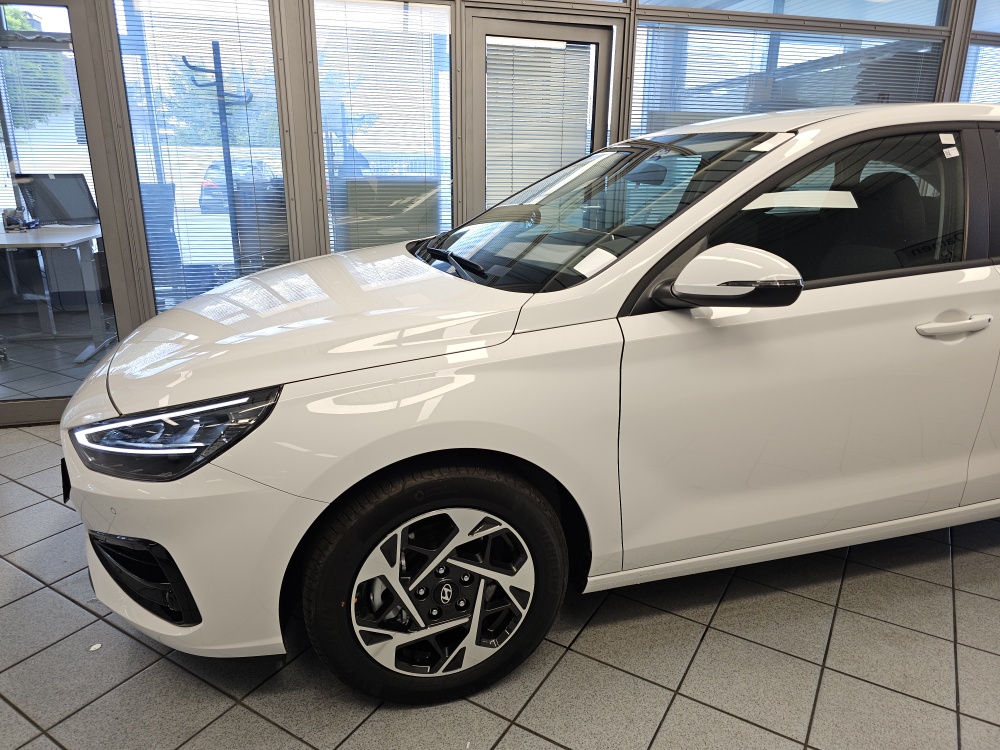 Hyundai i30 Kombi  bei Hoffmann Automobile in Wolfsburg kaufen und sofort mitnehmen - Bild 19