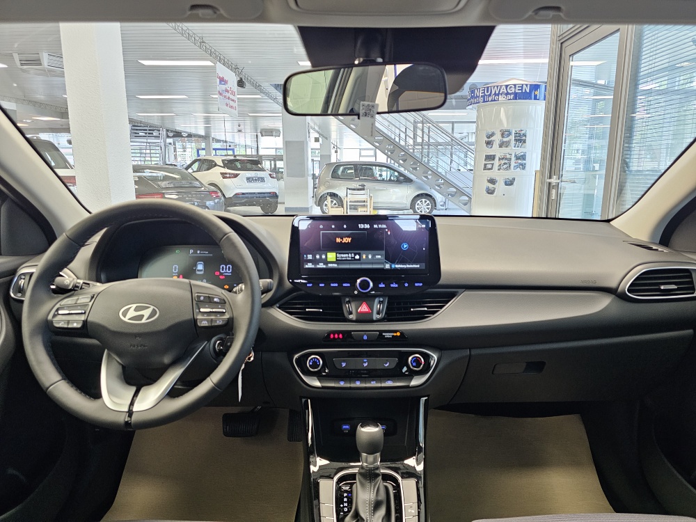Hyundai i30 Kombi  bei Hoffmann Automobile in Wolfsburg kaufen und sofort mitnehmen - Bild 5