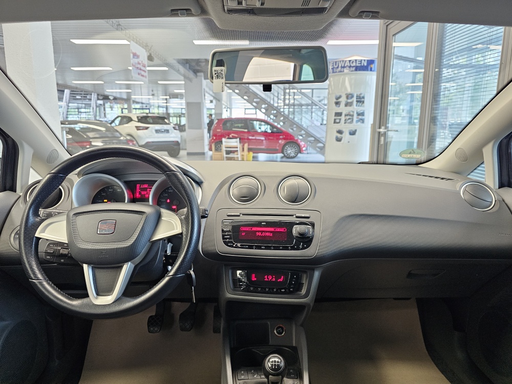 Seat Ibiza ST  bei Hoffmann Automobile in Wolfsburg kaufen und sofort mitnehmen - Bild 5