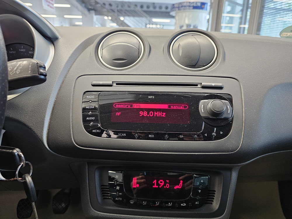 Seat Ibiza ST  bei Hoffmann Automobile in Wolfsburg kaufen und sofort mitnehmen - Bild 7