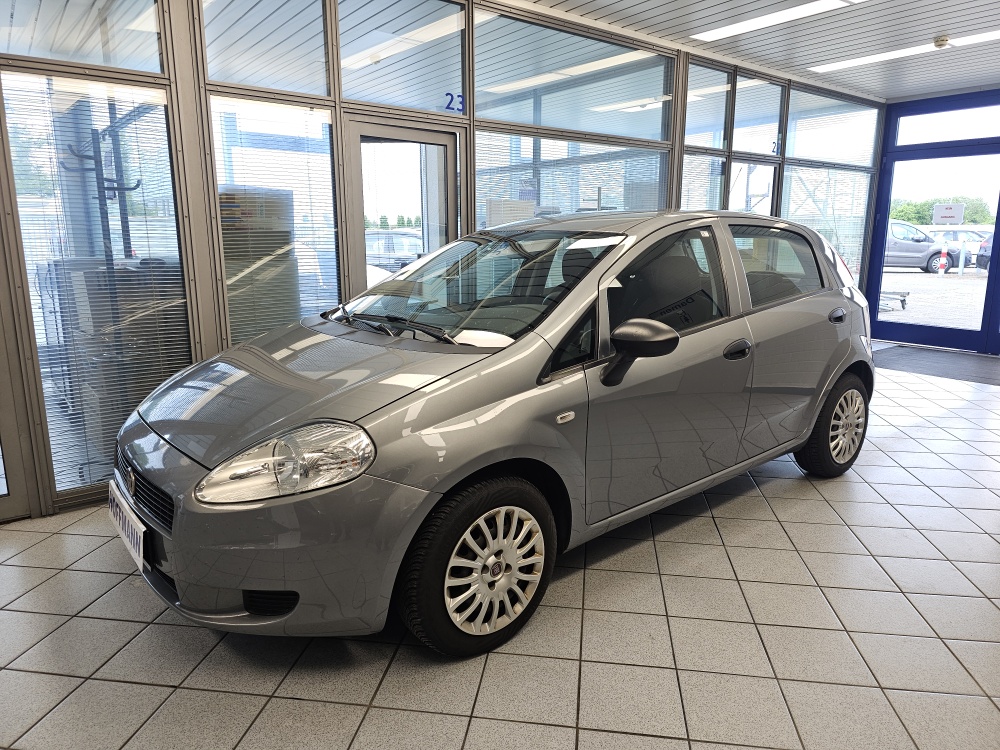 Fiat Grande Punto Dynamic für nur 2.300,- € bei Hoffmann Automobile in Wolfsburg kaufen und sofort mitnehmen