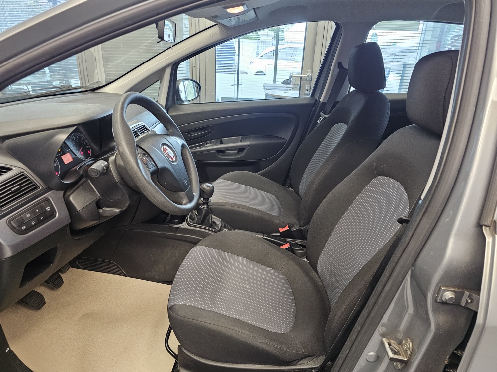 Fiat Grande Punto  bei Hoffmann Automobile in Wolfsburg kaufen und sofort mitnehmen - Bild 10