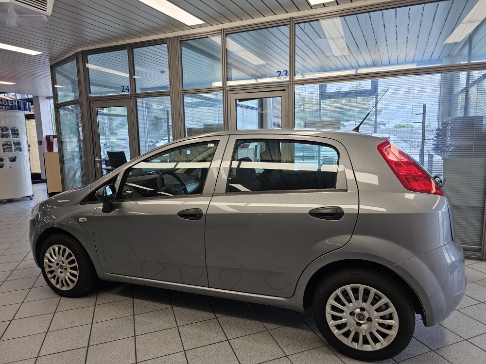 Fiat Grande Punto  bei Hoffmann Automobile in Wolfsburg kaufen und sofort mitnehmen - Bild 12