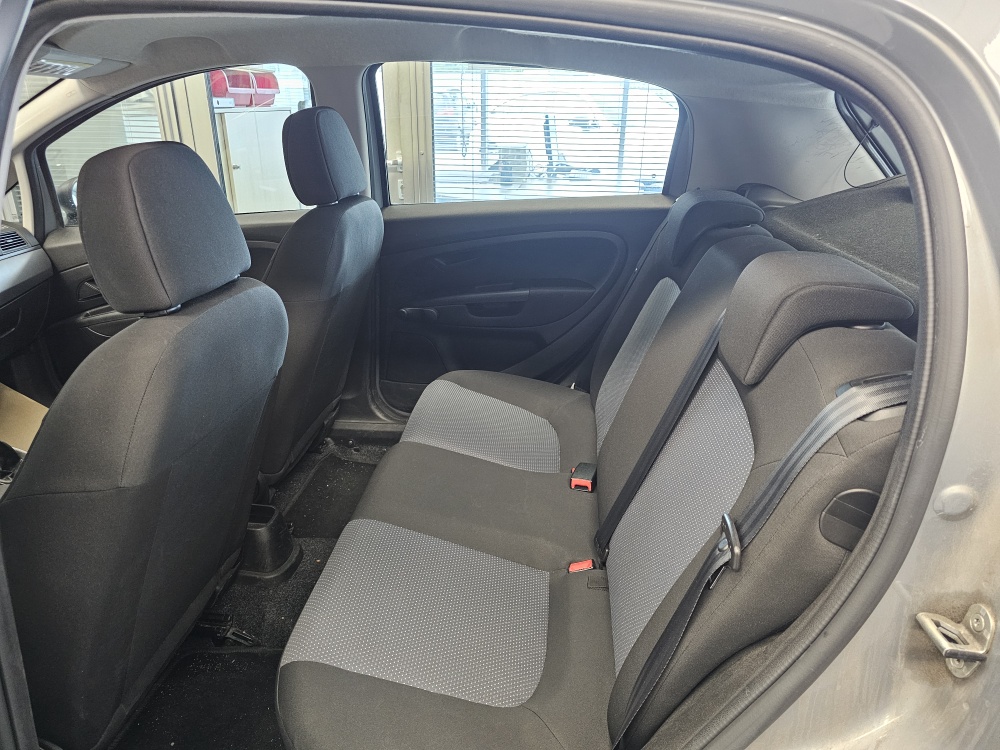 Fiat Grande Punto  bei Hoffmann Automobile in Wolfsburg kaufen und sofort mitnehmen - Bild 4