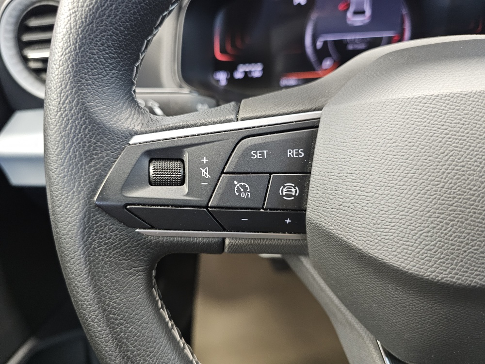 Seat Ibiza  bei Hoffmann Automobile in Wolfsburg kaufen und sofort mitnehmen - Bild 12