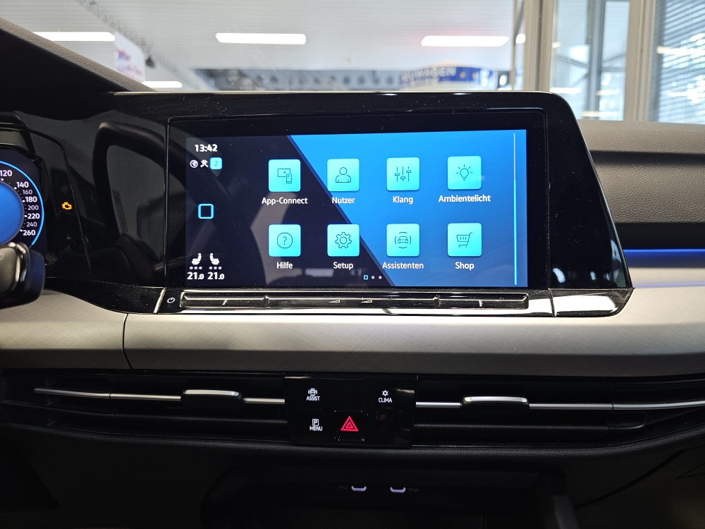 VW Golf Variant  bei Hoffmann Automobile in Wolfsburg kaufen und sofort mitnehmen - Bild 11