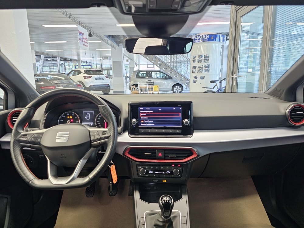 Seat Ibiza  bei Hoffmann Automobile in Wolfsburg kaufen und sofort mitnehmen - Bild 5
