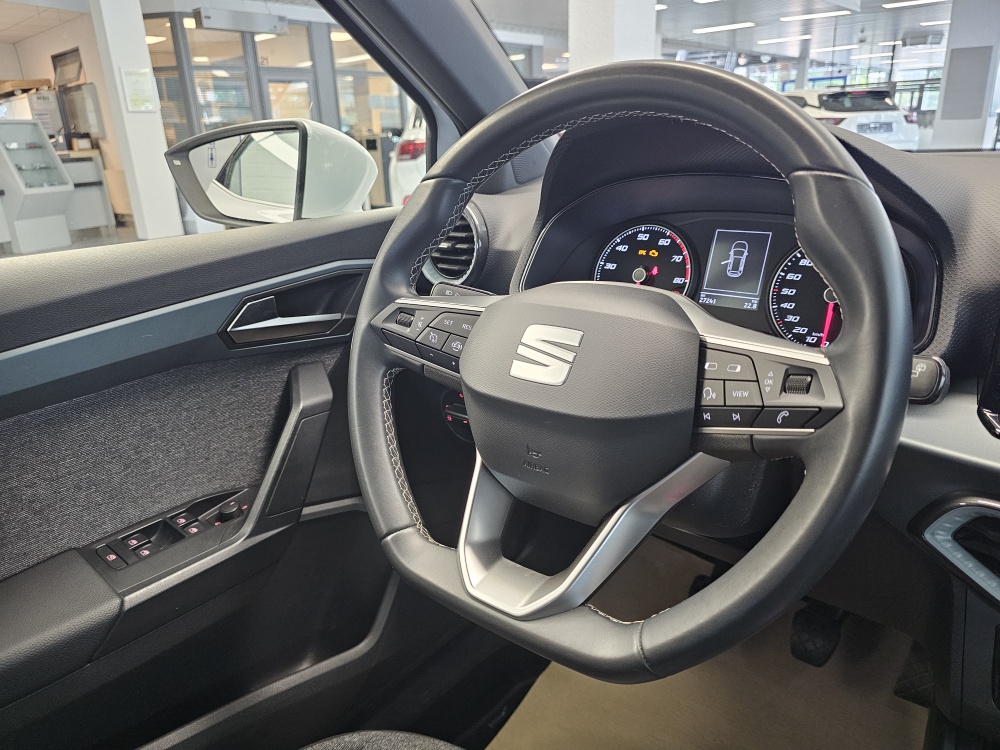 Seat Arona  bei Hoffmann Automobile in Wolfsburg kaufen und sofort mitnehmen - Bild 13