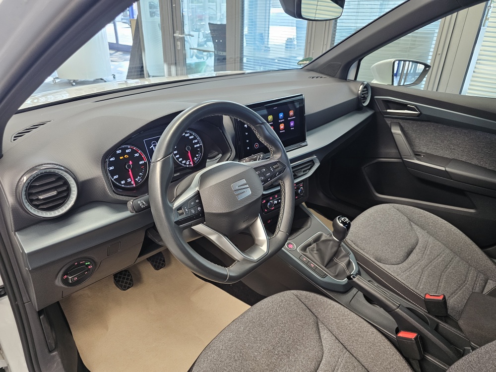 Seat Arona  bei Hoffmann Automobile in Wolfsburg kaufen und sofort mitnehmen - Bild 17