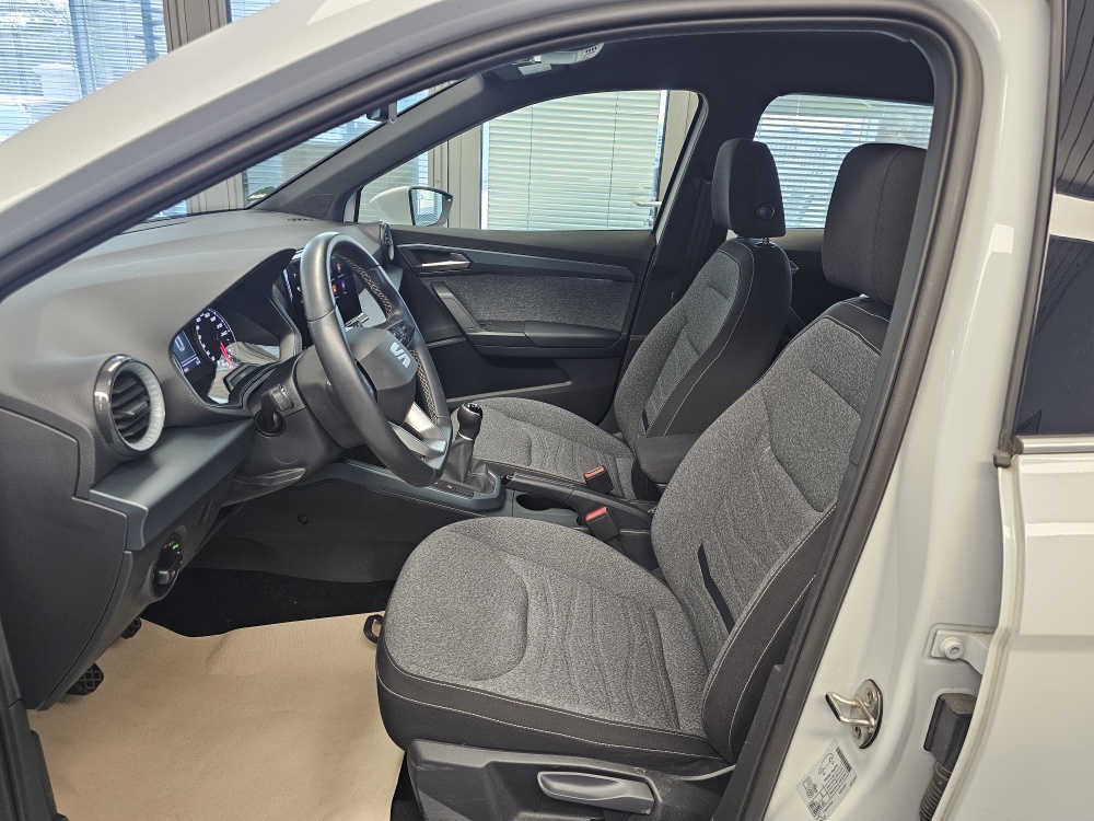 Seat Arona  bei Hoffmann Automobile in Wolfsburg kaufen und sofort mitnehmen - Bild 18