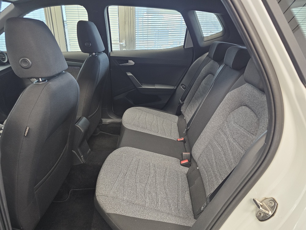 Seat Arona  bei Hoffmann Automobile in Wolfsburg kaufen und sofort mitnehmen - Bild 4