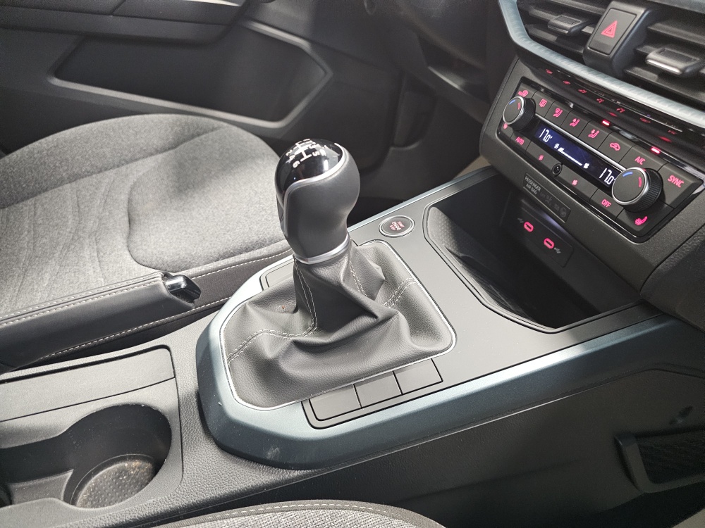 Seat Arona  bei Hoffmann Automobile in Wolfsburg kaufen und sofort mitnehmen - Bild 6