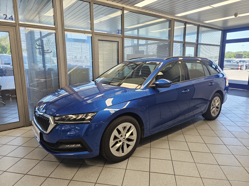 Skoda Octavia Combi  bei Hoffmann Automobile in Wolfsburg kaufen und sofort mitnehmen - Bild 1