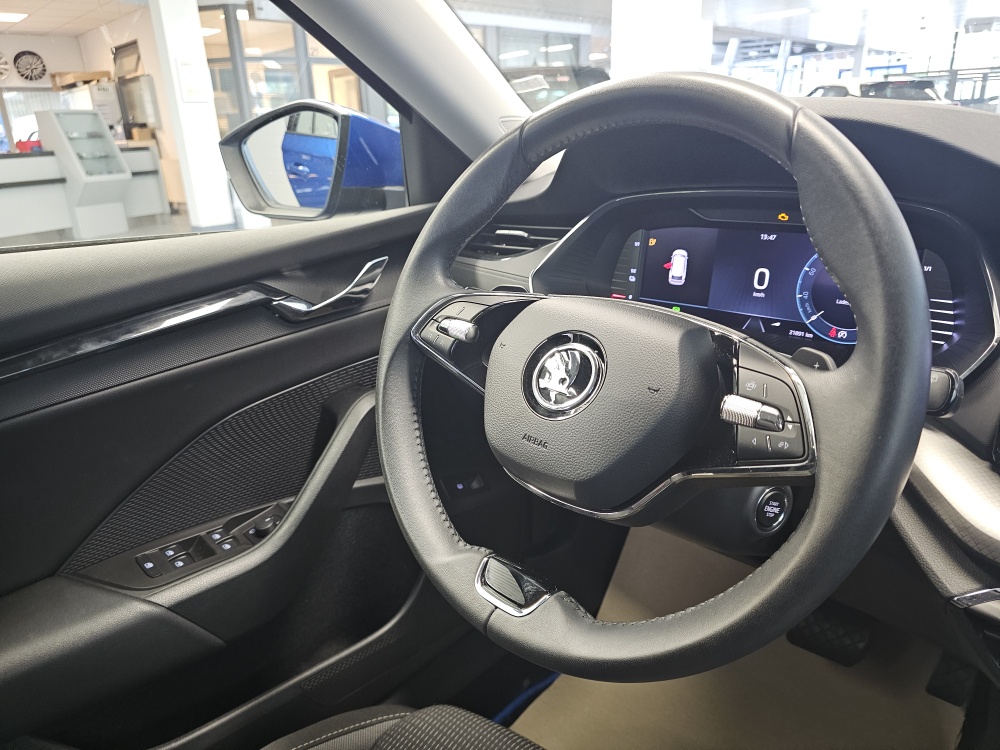 Skoda Octavia Combi  bei Hoffmann Automobile in Wolfsburg kaufen und sofort mitnehmen - Bild 12