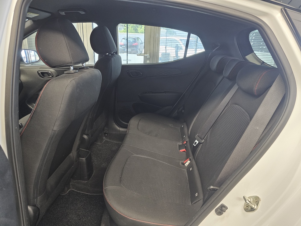 Hyundai i10  bei Hoffmann Automobile in Wolfsburg kaufen und sofort mitnehmen - Bild 4