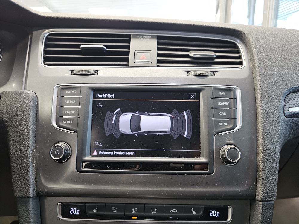 VW Golf Variant  bei Hoffmann Automobile in Wolfsburg kaufen und sofort mitnehmen - Bild 11