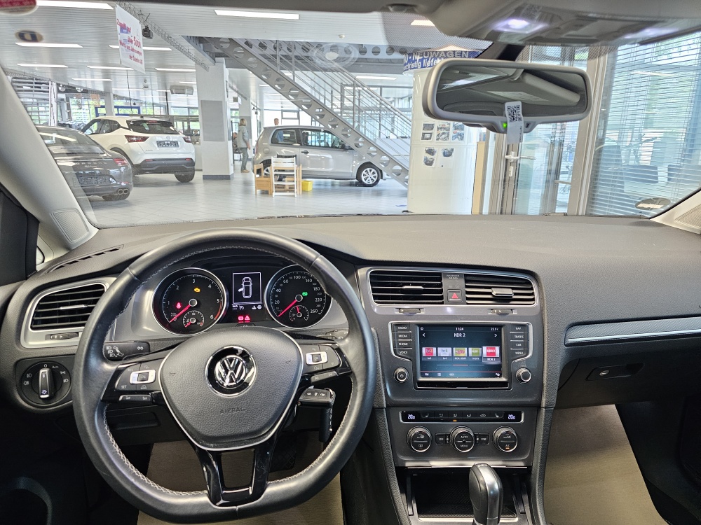 VW Golf Variant  bei Hoffmann Automobile in Wolfsburg kaufen und sofort mitnehmen - Bild 13