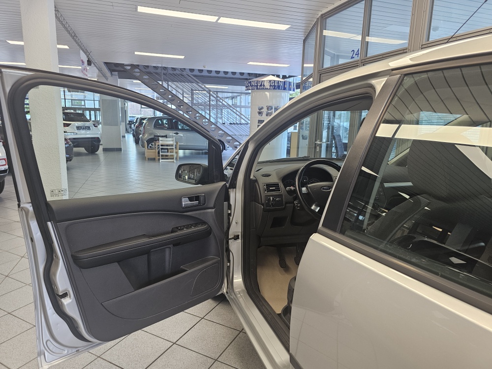 Ford Focus C-Max  bei Hoffmann Automobile in Wolfsburg kaufen und sofort mitnehmen - Bild 11
