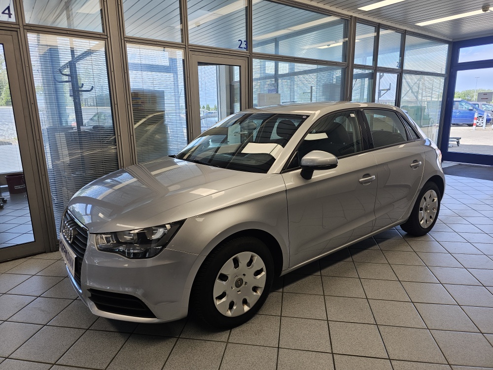 Audi A1 Sportback Ambition für nur 10.200,- € bei Hoffmann Automobile in Wolfsburg kaufen und sofort mitnehmen