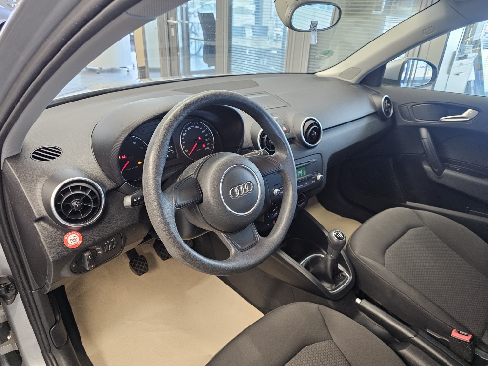 Audi A1 Sportback  bei Hoffmann Automobile in Wolfsburg kaufen und sofort mitnehmen - Bild 9