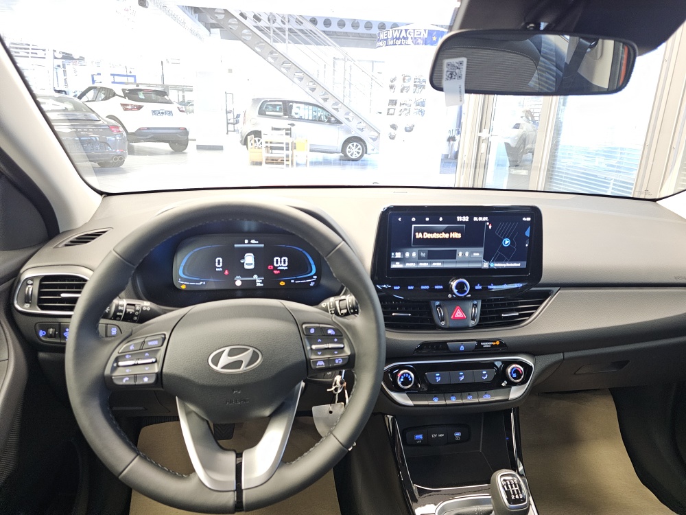 Hyundai i30 Kombi  bei Hoffmann Automobile in Wolfsburg kaufen und sofort mitnehmen - Bild 14
