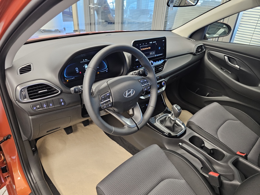 Hyundai i30 Kombi  bei Hoffmann Automobile in Wolfsburg kaufen und sofort mitnehmen - Bild 15