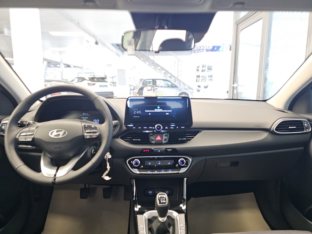 Hyundai i30 Kombi  bei Hoffmann Automobile in Wolfsburg kaufen und sofort mitnehmen - Bild 5