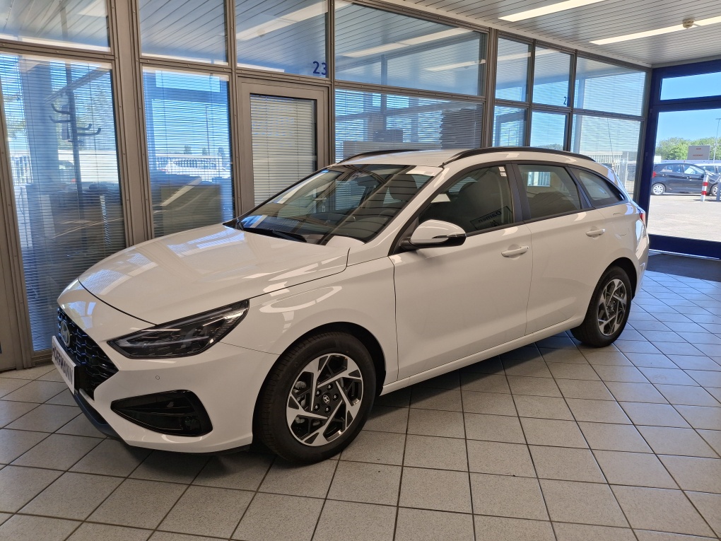 Hyundai i30 Kombi  für nur 21.250,- € bei Hoffmann Automobile in Wolfsburg kaufen und sofort mitnehmen