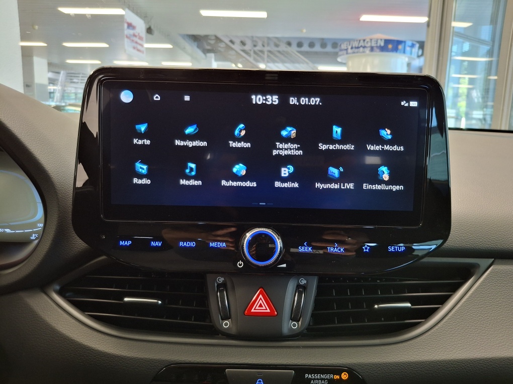 Hyundai i30 Kombi  bei Hoffmann Automobile in Wolfsburg kaufen und sofort mitnehmen - Bild 12