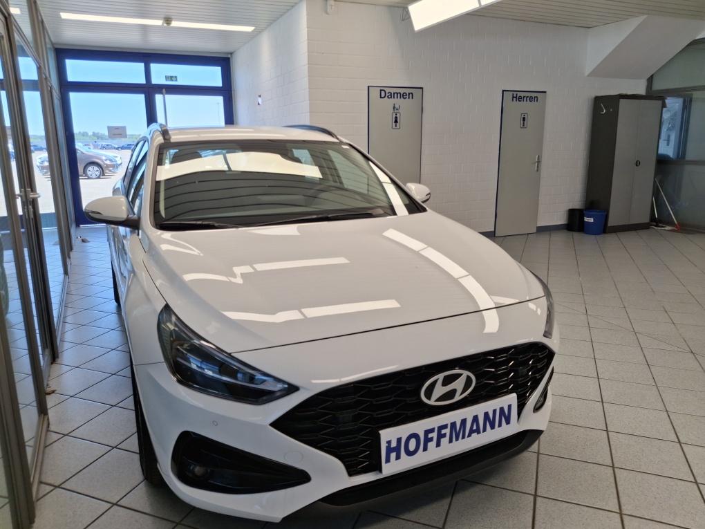 Hyundai i30 Kombi  bei Hoffmann Automobile in Wolfsburg kaufen und sofort mitnehmen - Bild 23