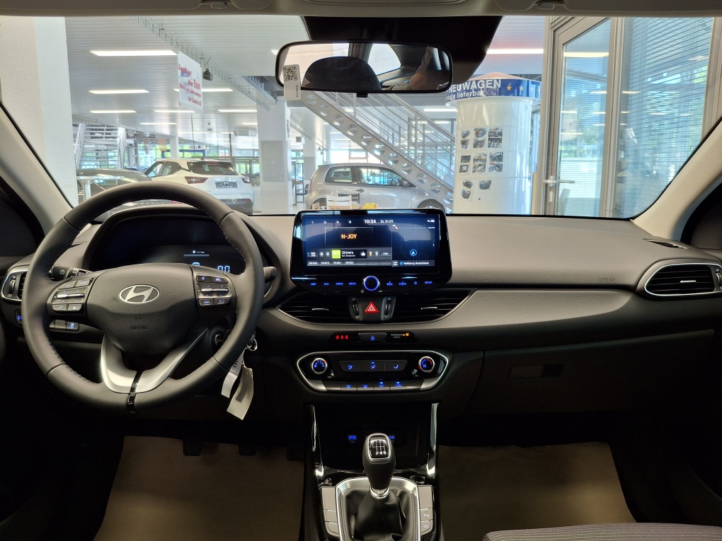 Hyundai i30 Kombi  bei Hoffmann Automobile in Wolfsburg kaufen und sofort mitnehmen - Bild 6
