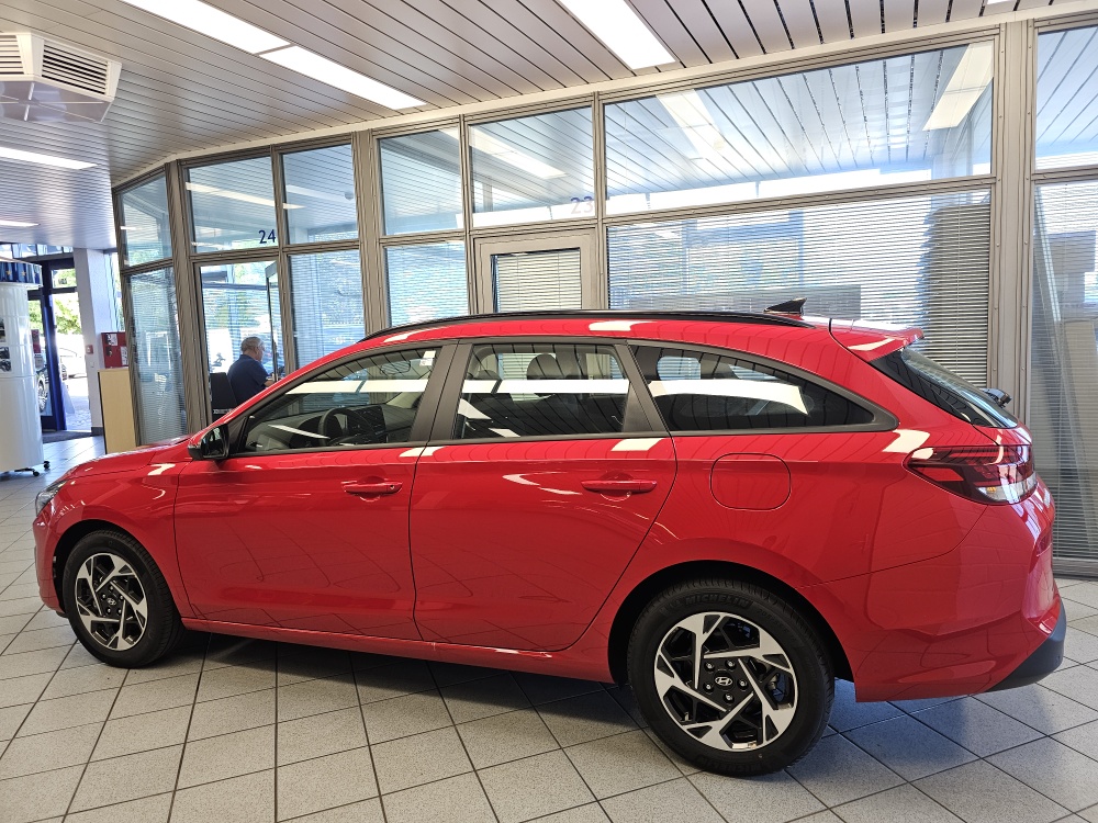 Hyundai i30 Kombi  bei Hoffmann Automobile in Wolfsburg kaufen und sofort mitnehmen - Bild 20