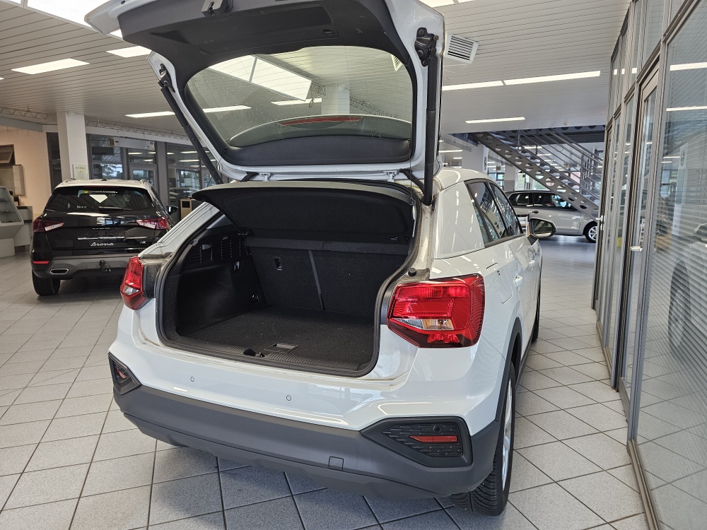 Audi Q2  bei Hoffmann Automobile in Wolfsburg kaufen und sofort mitnehmen - Bild 2