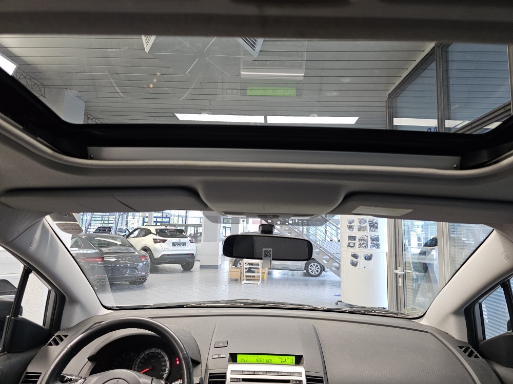 Mazda 5  bei Hoffmann Automobile in Wolfsburg kaufen und sofort mitnehmen - Bild 11