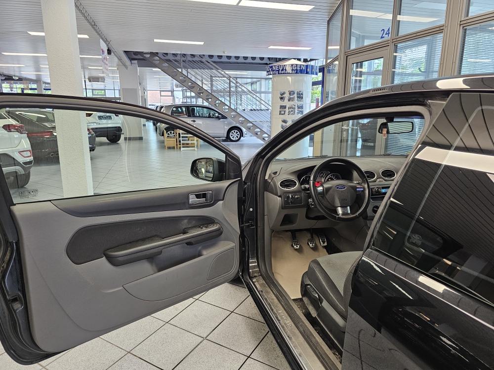 Ford Focus  bei Hoffmann Automobile in Wolfsburg kaufen und sofort mitnehmen - Bild 12